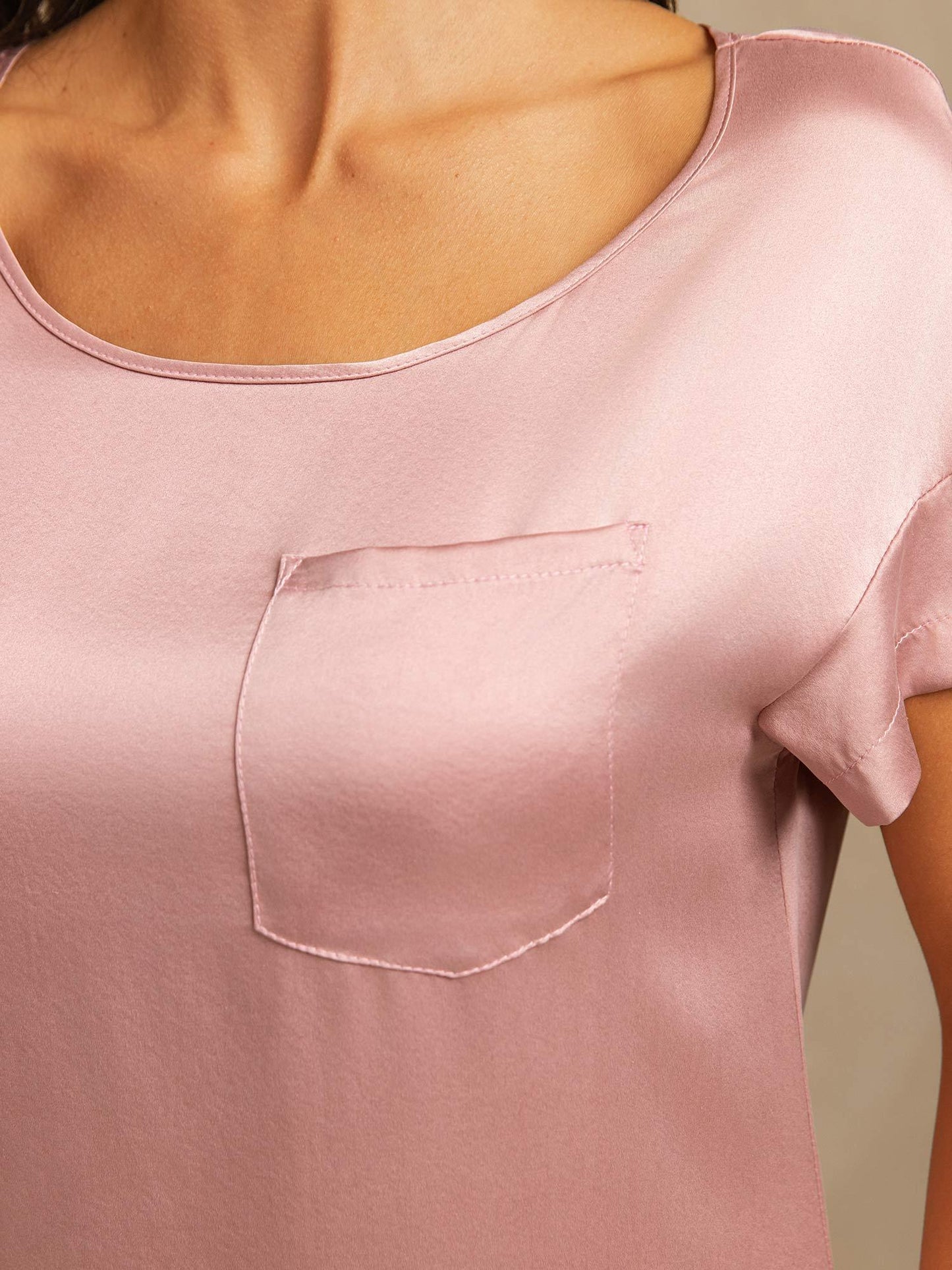 19Momme Washable Silk Short Sleeve Round Neck Short Nightdress