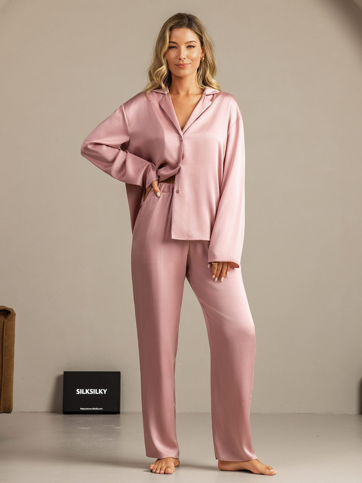 19Momme Washable Silk Long Sleeve Notch Collar Women's Pajamas Set