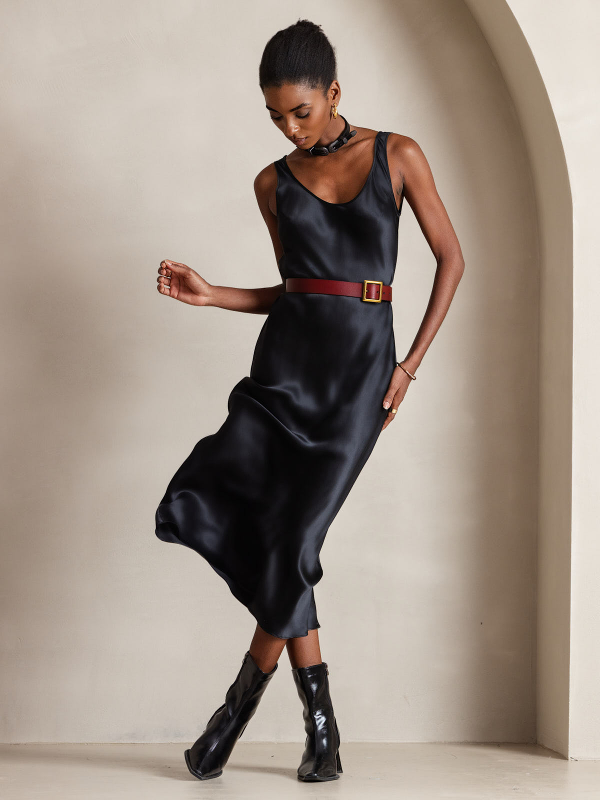 Pure Silk Sleeveless U Neck Midi Dress