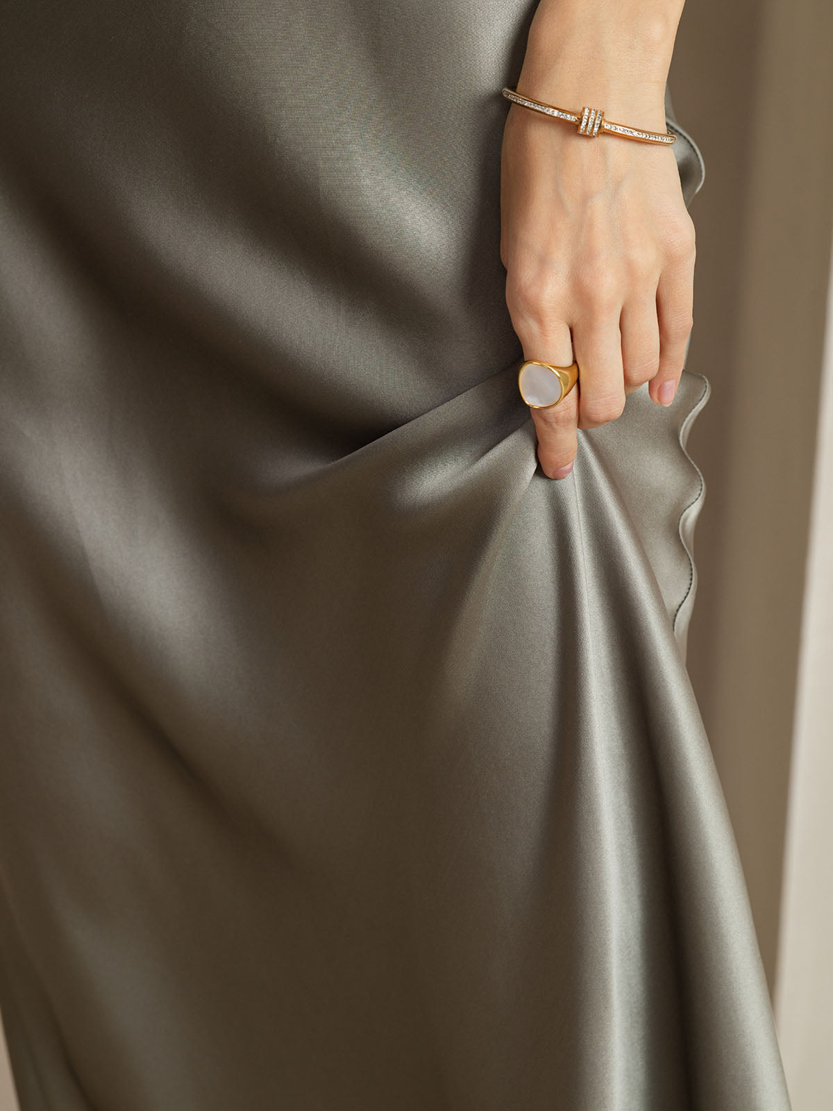 Pure Silk Sleeveless U Neck Midi Dress