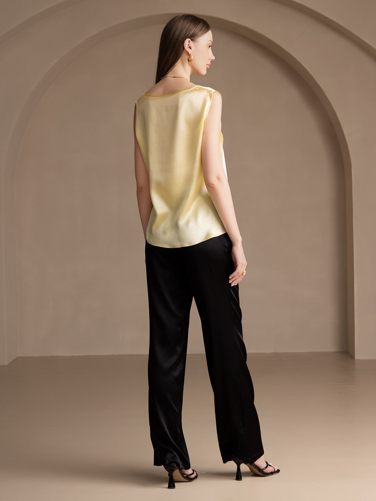 19Momme Silk Sleeveless Round Neck Women's Tank Top