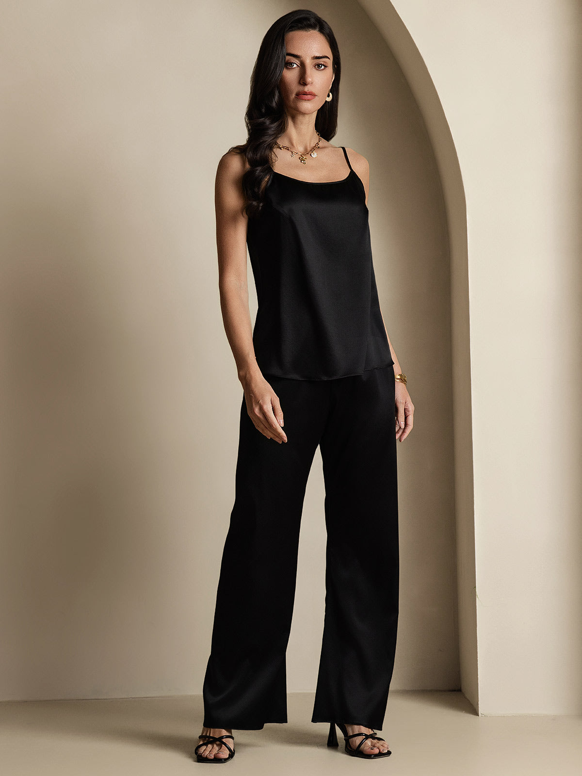 19Momme Silk Spaghetti Strap Round Neck Camisoles