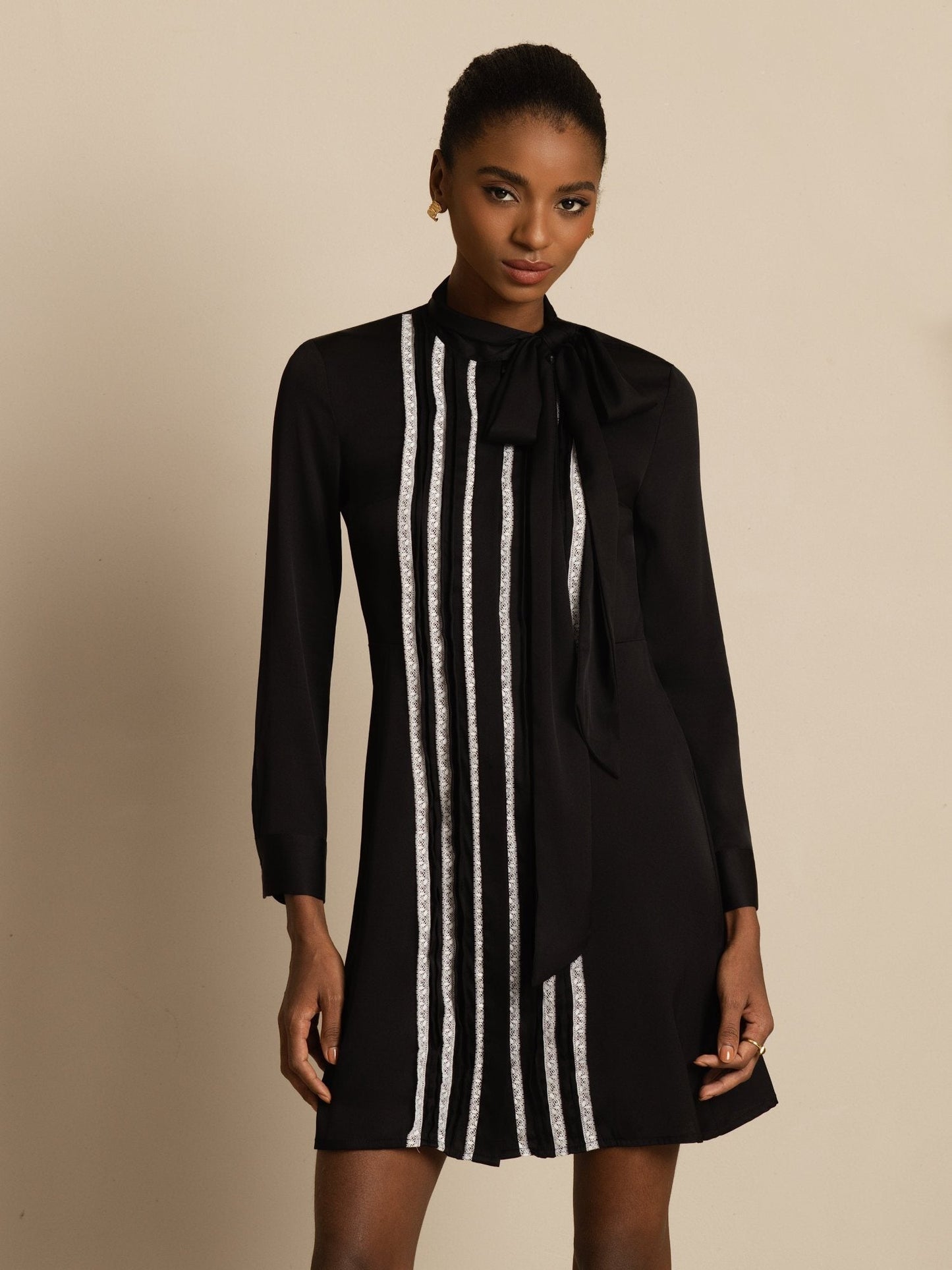 19Momme Silk  Women's Tie-Neck Short Shirt Dress with Vertical Pleated