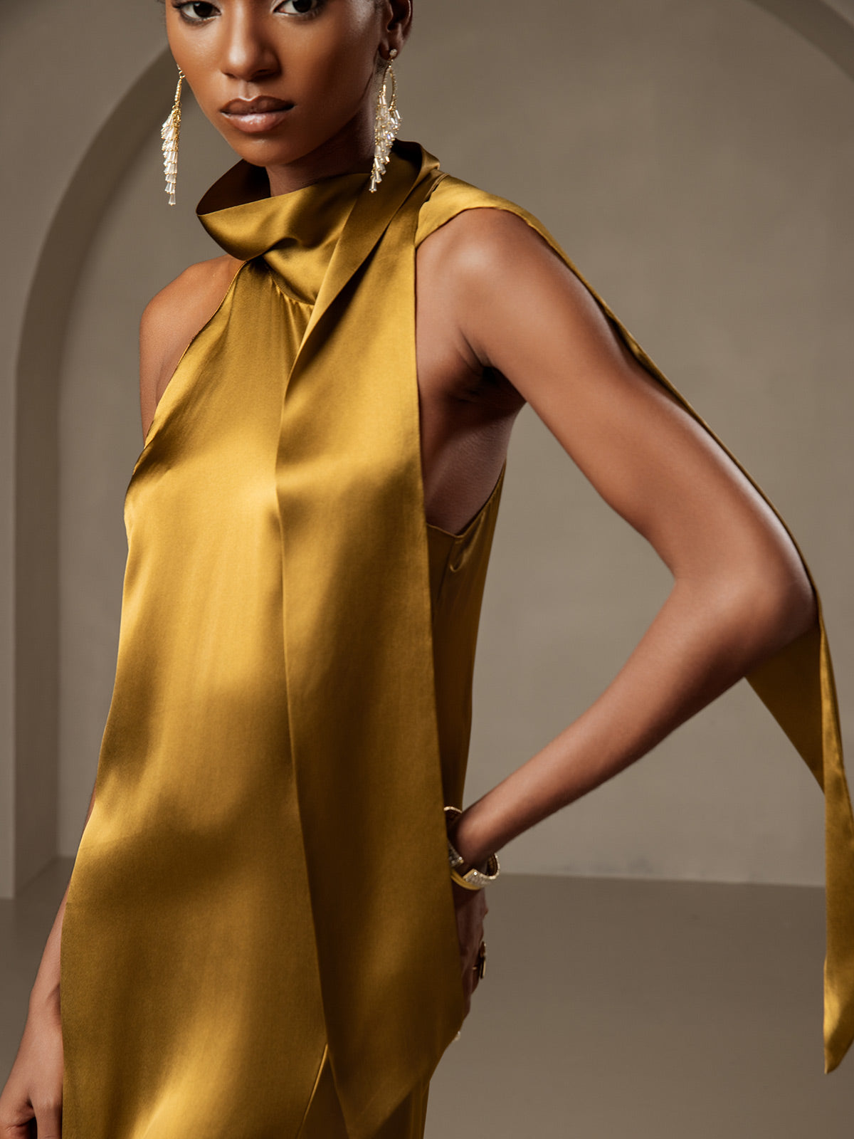 19Momme Silk Sleeveless Tie Neck Midi Dress