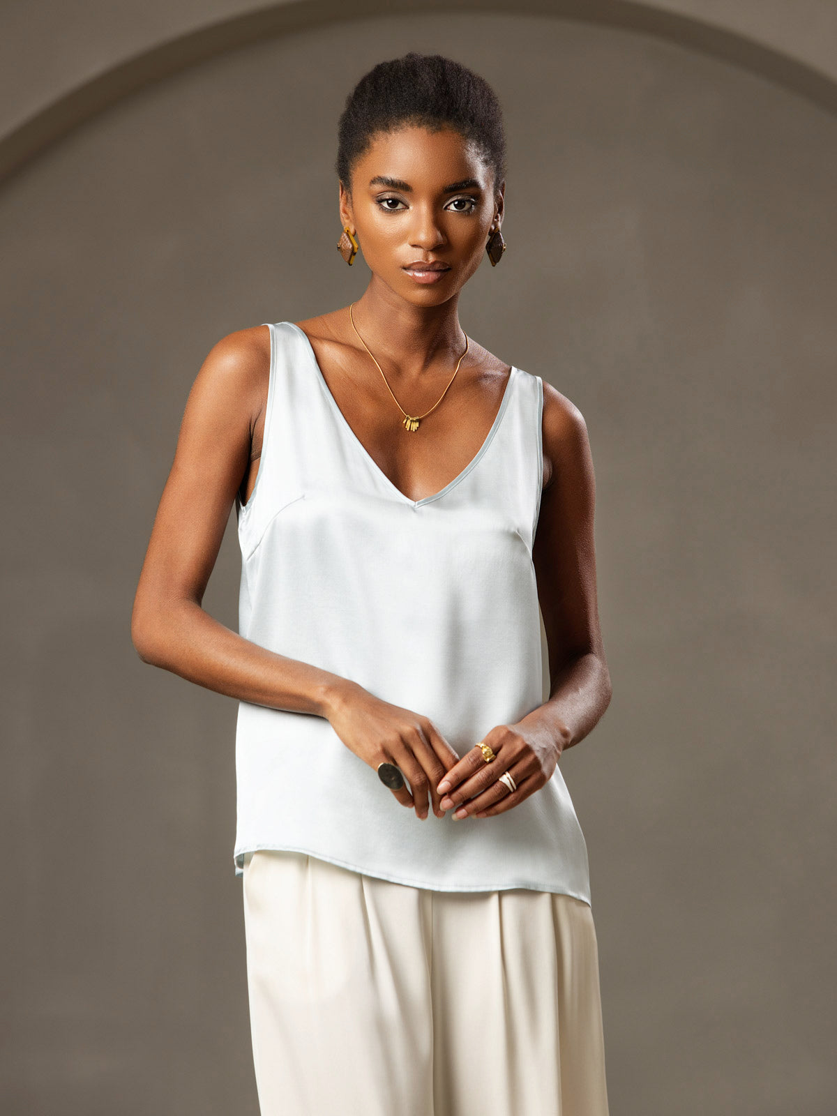 19Momme Silk Sleeveless V Neck Women's Tank Top with V Back Design