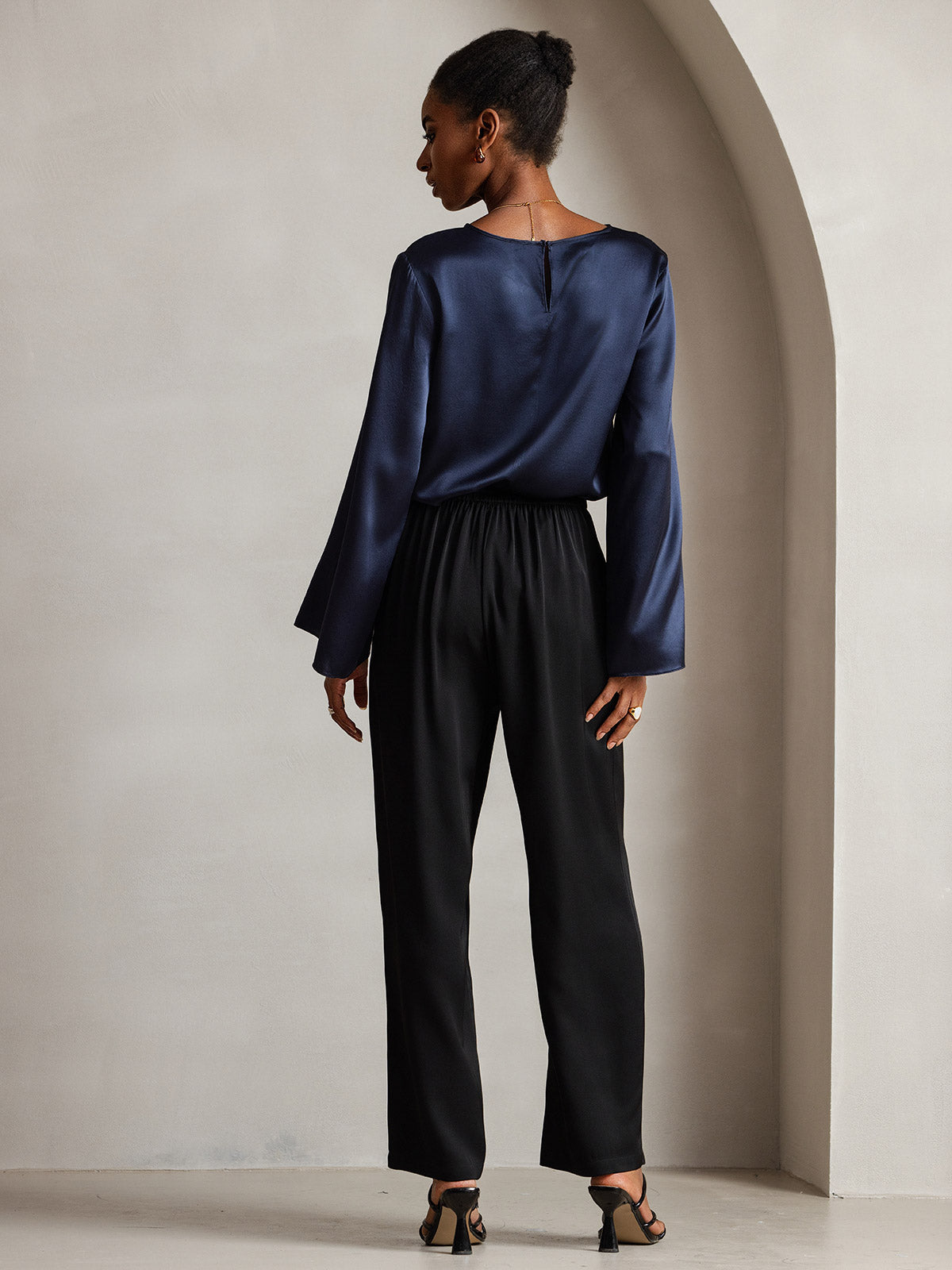 19Momme Silk Bell Sleeve Boat Neck Women's Top