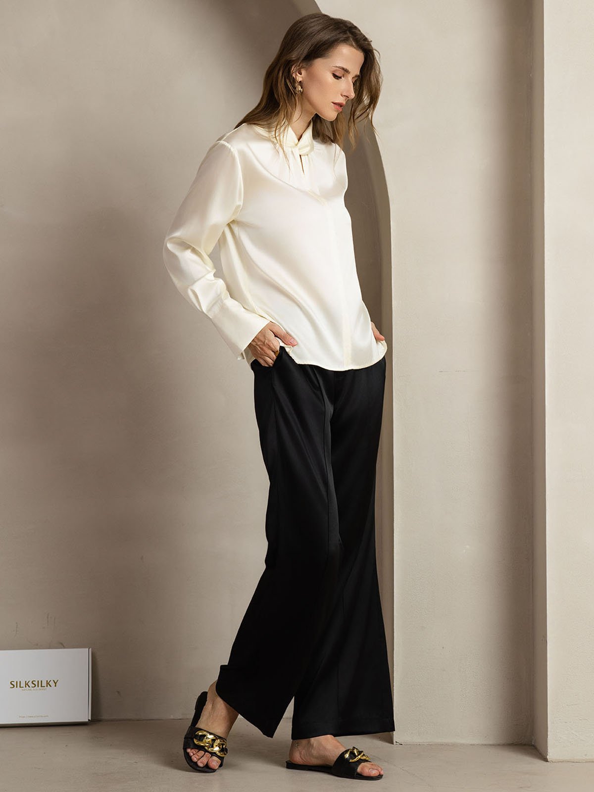 19Momme Silk Keyhole Neck Blouse with Pearl Buttons